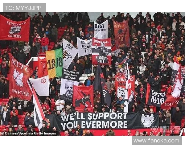 曼联与伊斯坦布尔激战正酣赛果揭晓引发球迷热议