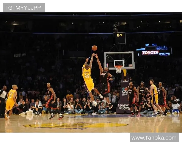 科比传奇:从篮球场上的黑曼巴到全球偶像的奋斗与荣耀之路 科比传奇:从篮球场上的黑曼巴到全球偶像的奋斗与荣耀之路